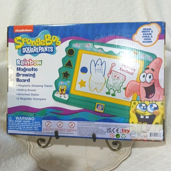 Nickelodeon SpongeBob Square Pants Rainbow Magnetic Drawing Board Age 3+ - Picture 2 of 6
